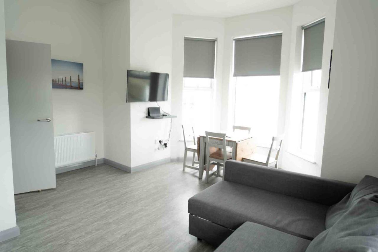 White Hall Портраш Екстер'єр фото