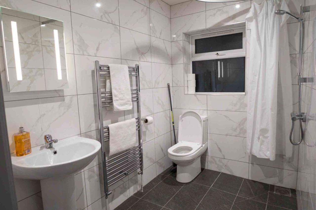 White Hall Портраш Екстер'єр фото